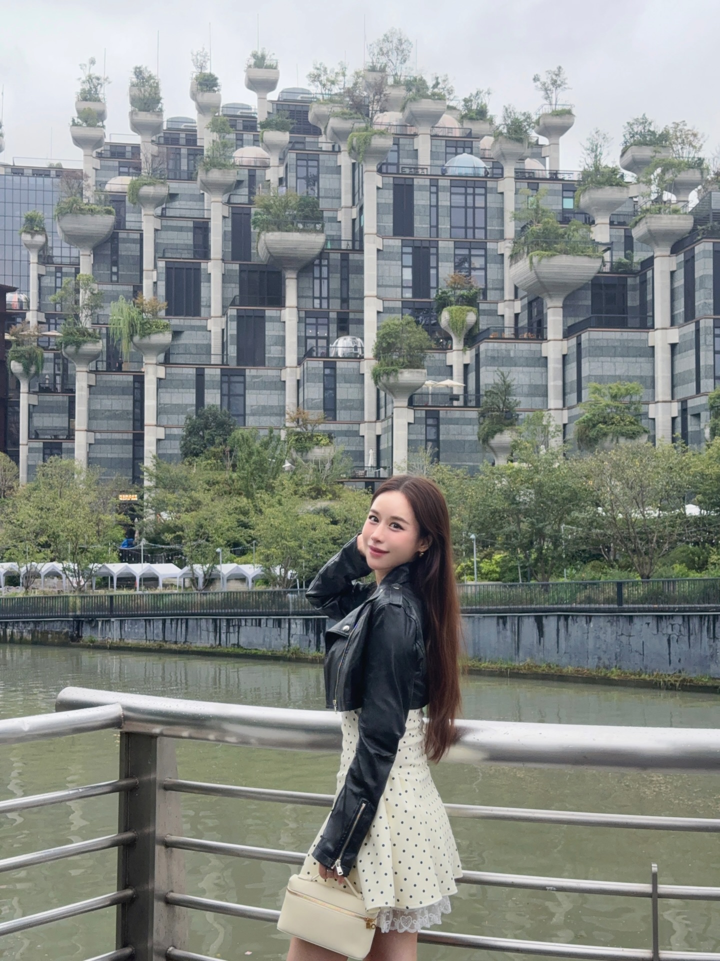 ฟาง - ธนันต์ธรญ์ นีระสิงห์