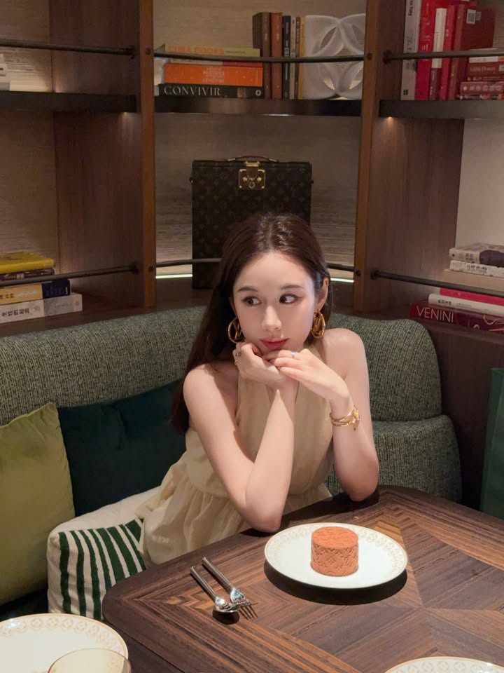 ฟาง - ธนันต์ธรญ์ นีระสิงห์