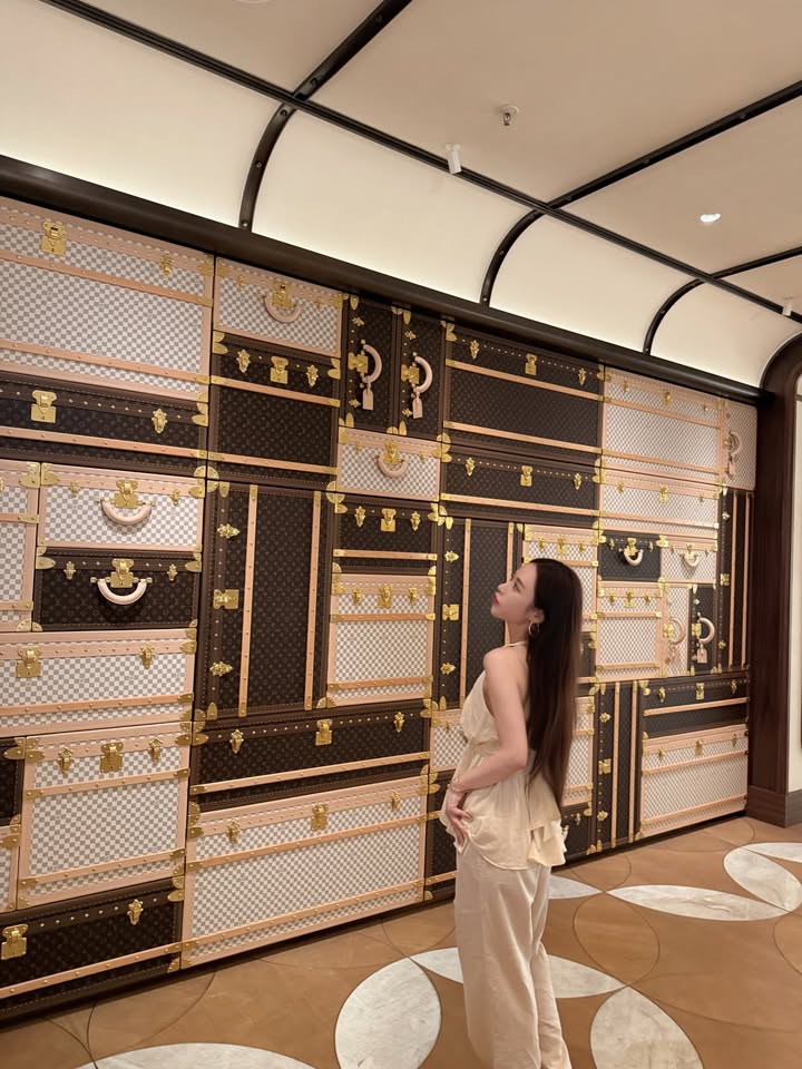 ฟาง - ธนันต์ธรญ์ นีระสิงห์