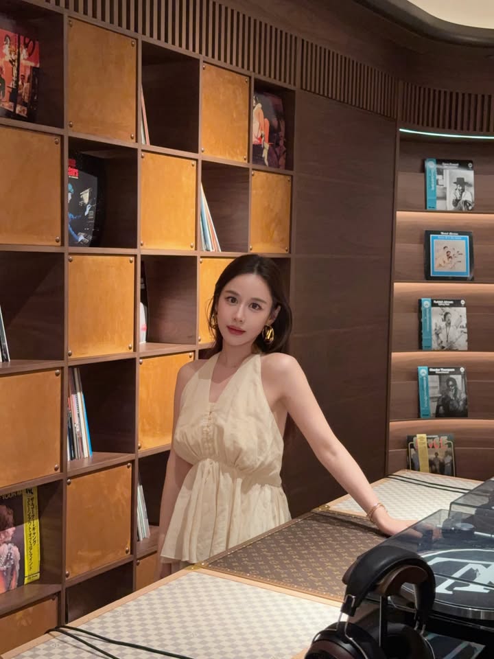 ฟาง - ธนันต์ธรญ์ นีระสิงห์