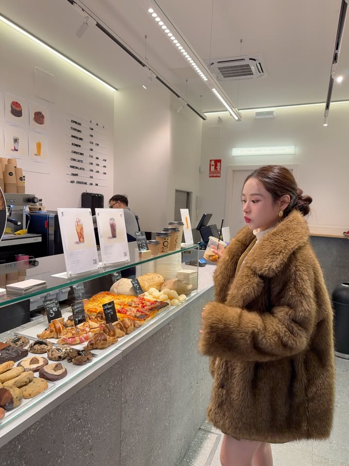 ฟาง - ธนันต์ธรญ์ นีระสิงห์