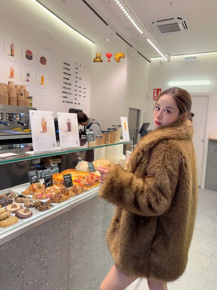 ฟาง - ธนันต์ธรญ์ นีระสิงห์