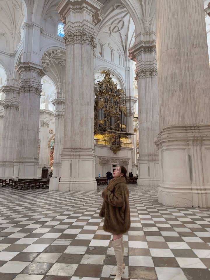 ฟาง - ธนันต์ธรญ์ นีระสิงห์