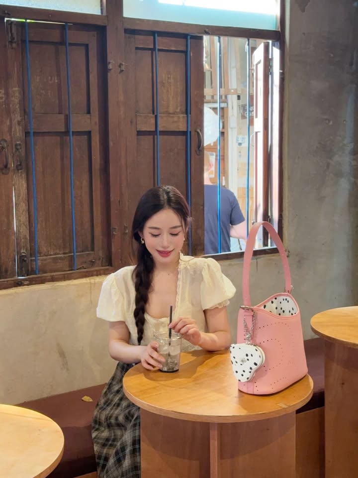 ฟาง - ธนันต์ธรญ์ นีระสิงห์