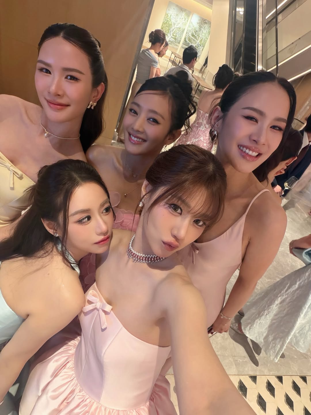 ฟาง - ธนันต์ธรญ์ นีระสิงห์