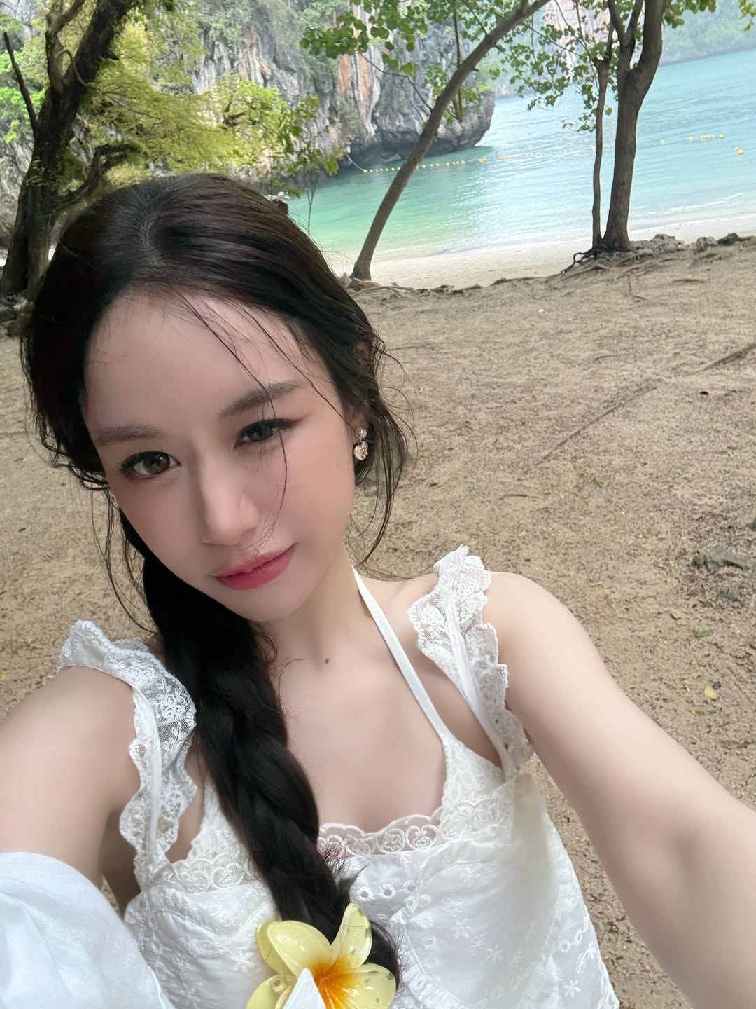ฟาง - ธนันต์ธรญ์ นีระสิงห์