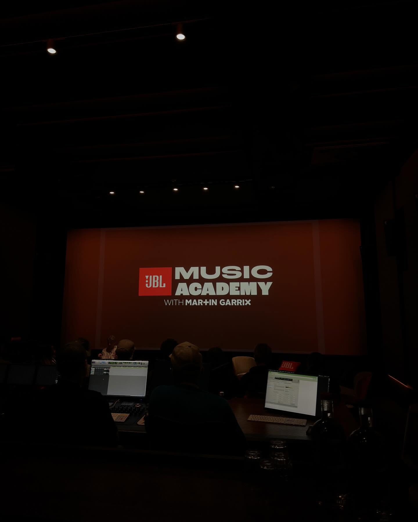 เฟียต - ภัชทา จันทร์เงิน