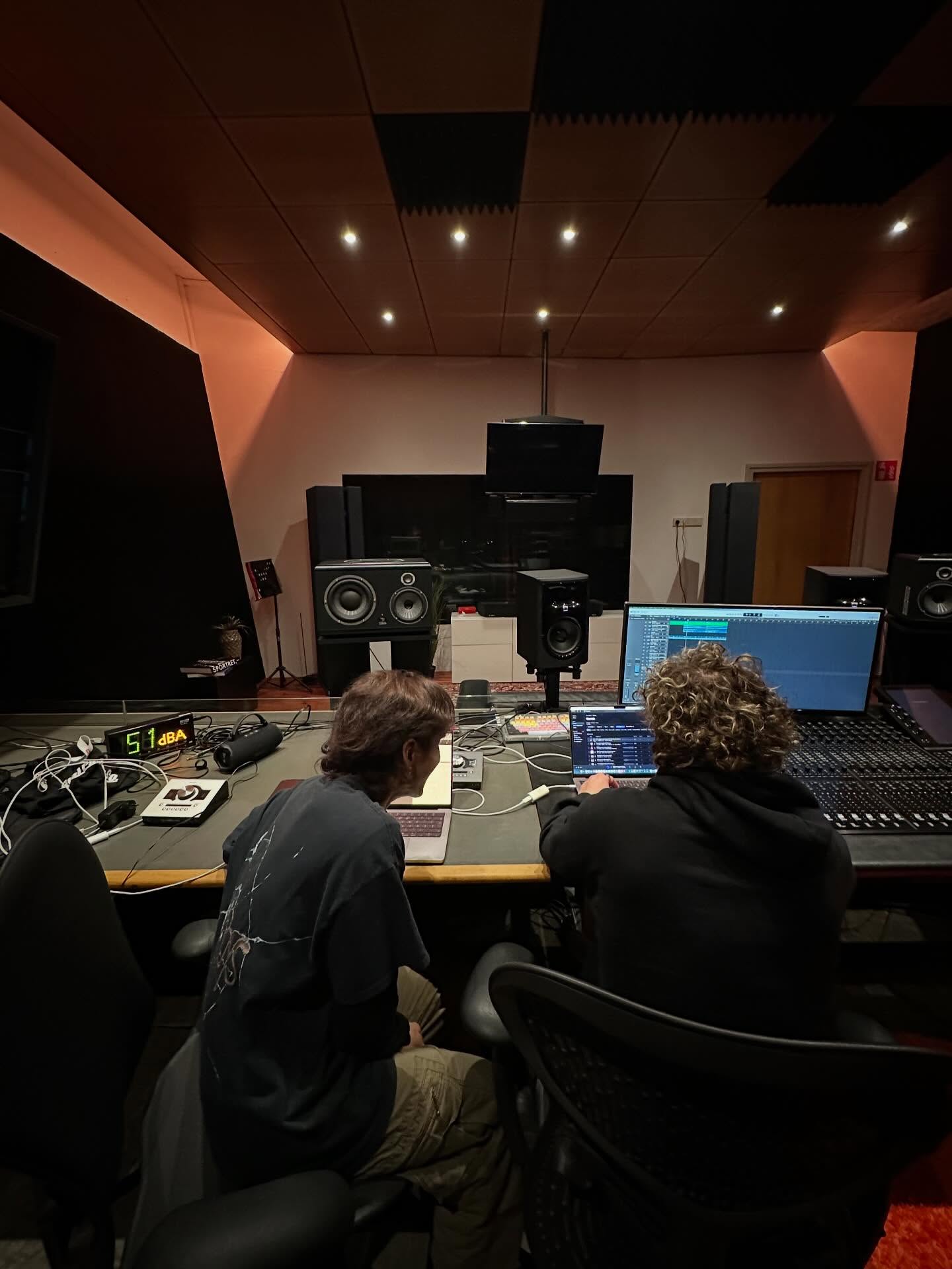 เฟียต - ภัชทา จันทร์เงิน