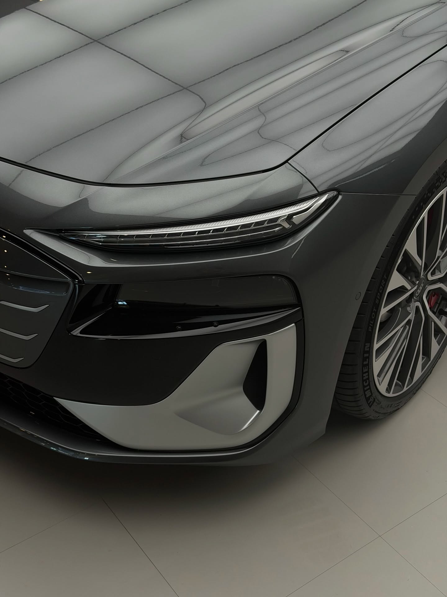 เกรท - วรินทร ปัญหกาญจน์