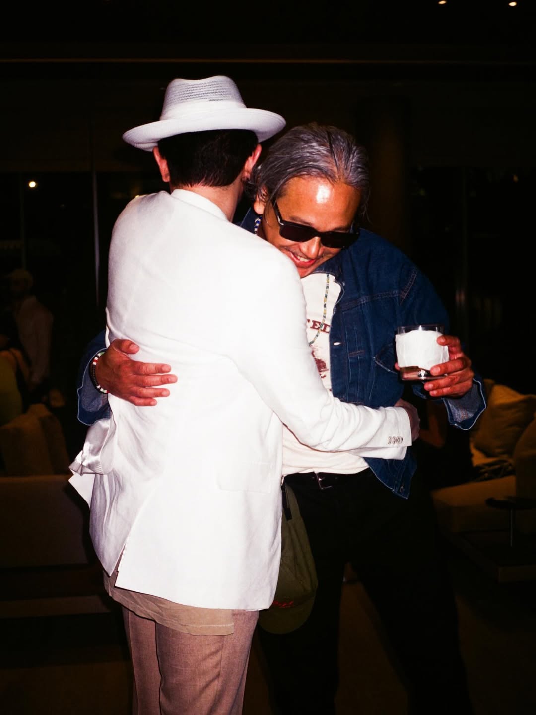 ขัน - ขันเงิน เนื้อนวล