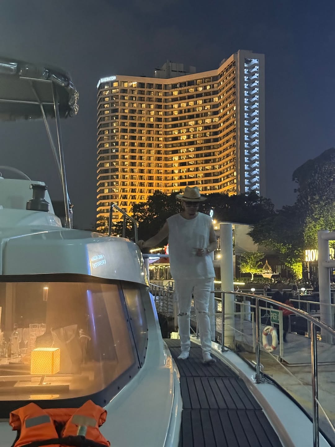 ขัน - ขันเงิน เนื้อนวล