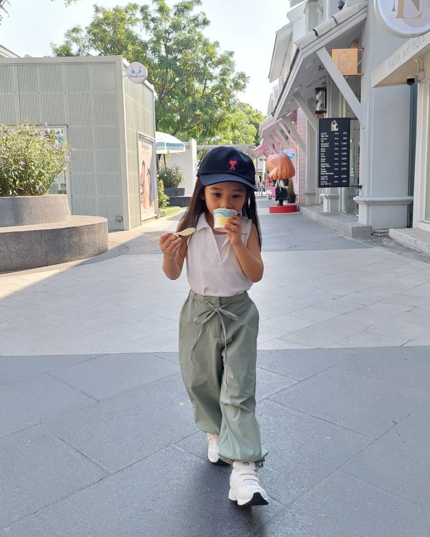 เนย - โชติกา วงศ์วิลาศ