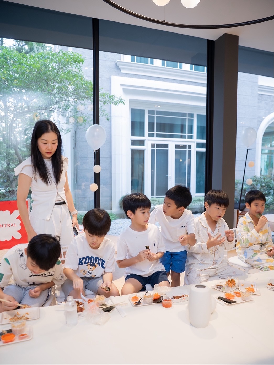 เนย - โชติกา วงศ์วิลาศ