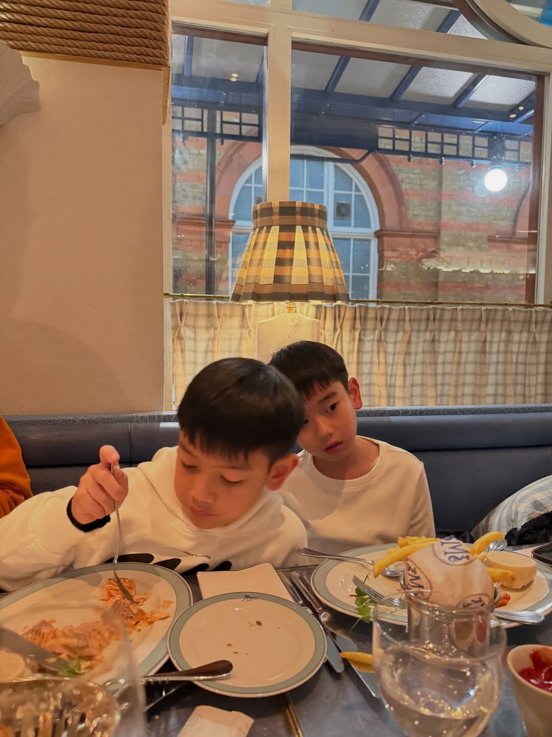 เนย - โชติกา วงศ์วิลาศ