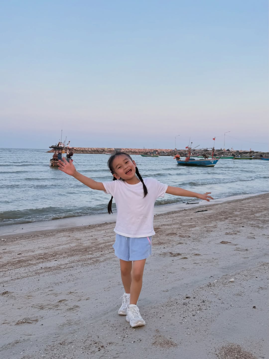 เนย - โชติกา วงศ์วิลาศ