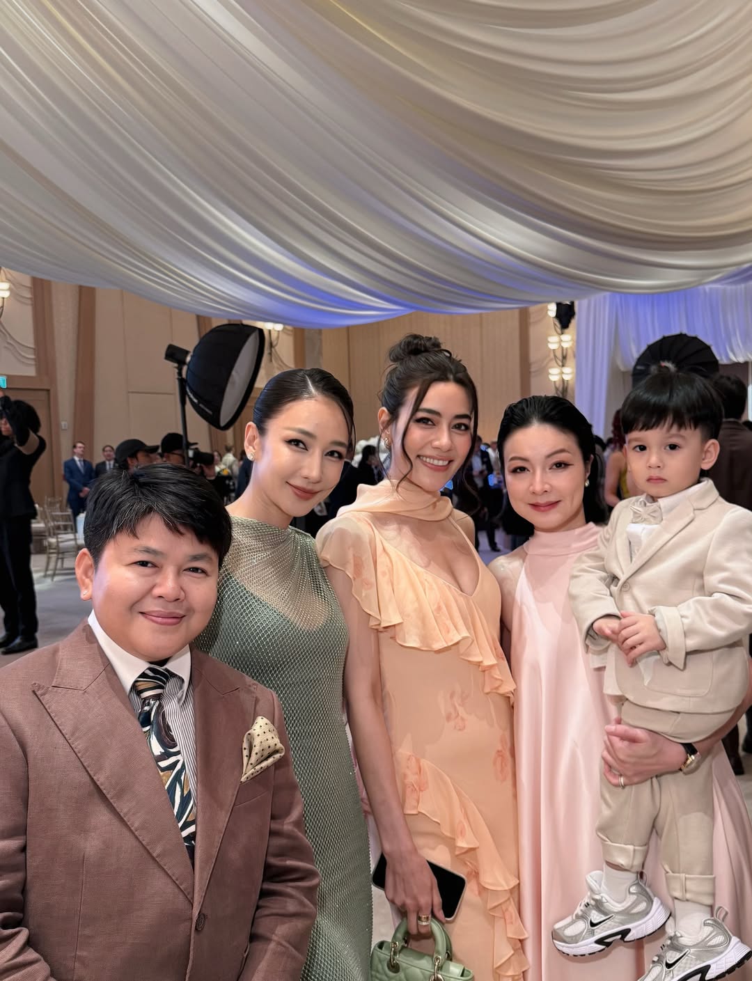 เนย - โชติกา วงศ์วิลาศ