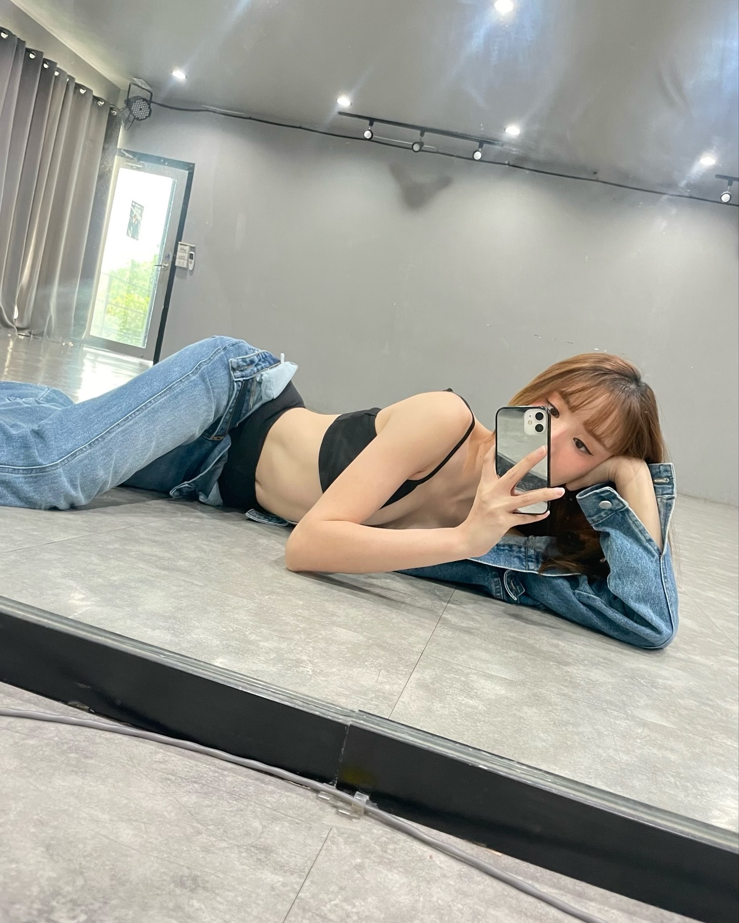 แกรนด์ - พรรณวรท ด้วยเศียรเกล้า