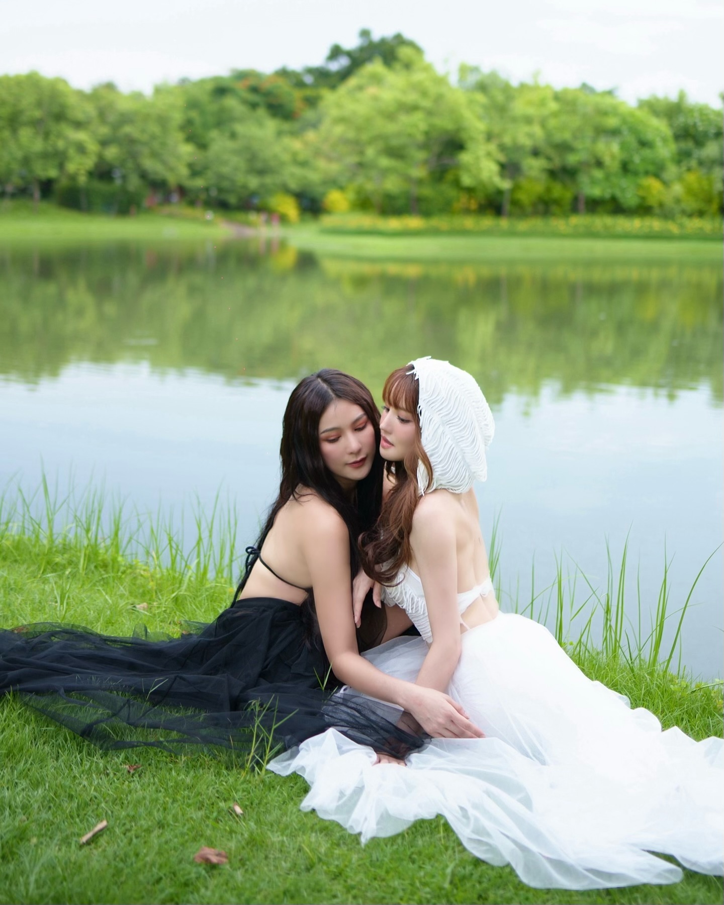 แกรนด์ - พรรณวรท ด้วยเศียรเกล้า