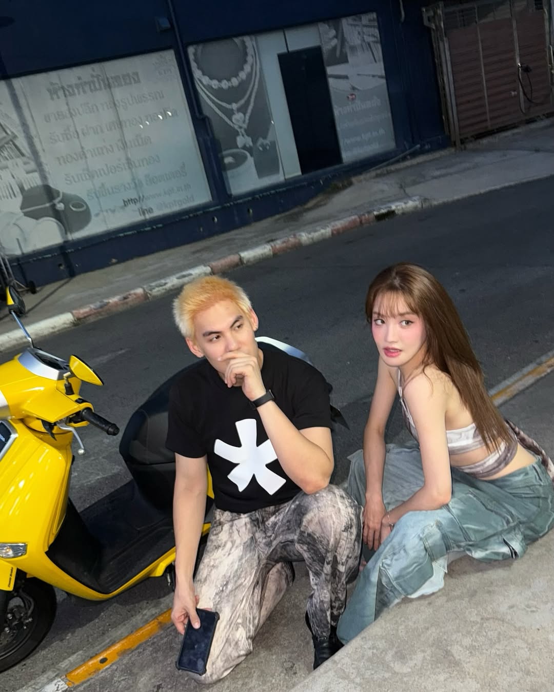 แกรนด์ - พรรณวรท ด้วยเศียรเกล้า
