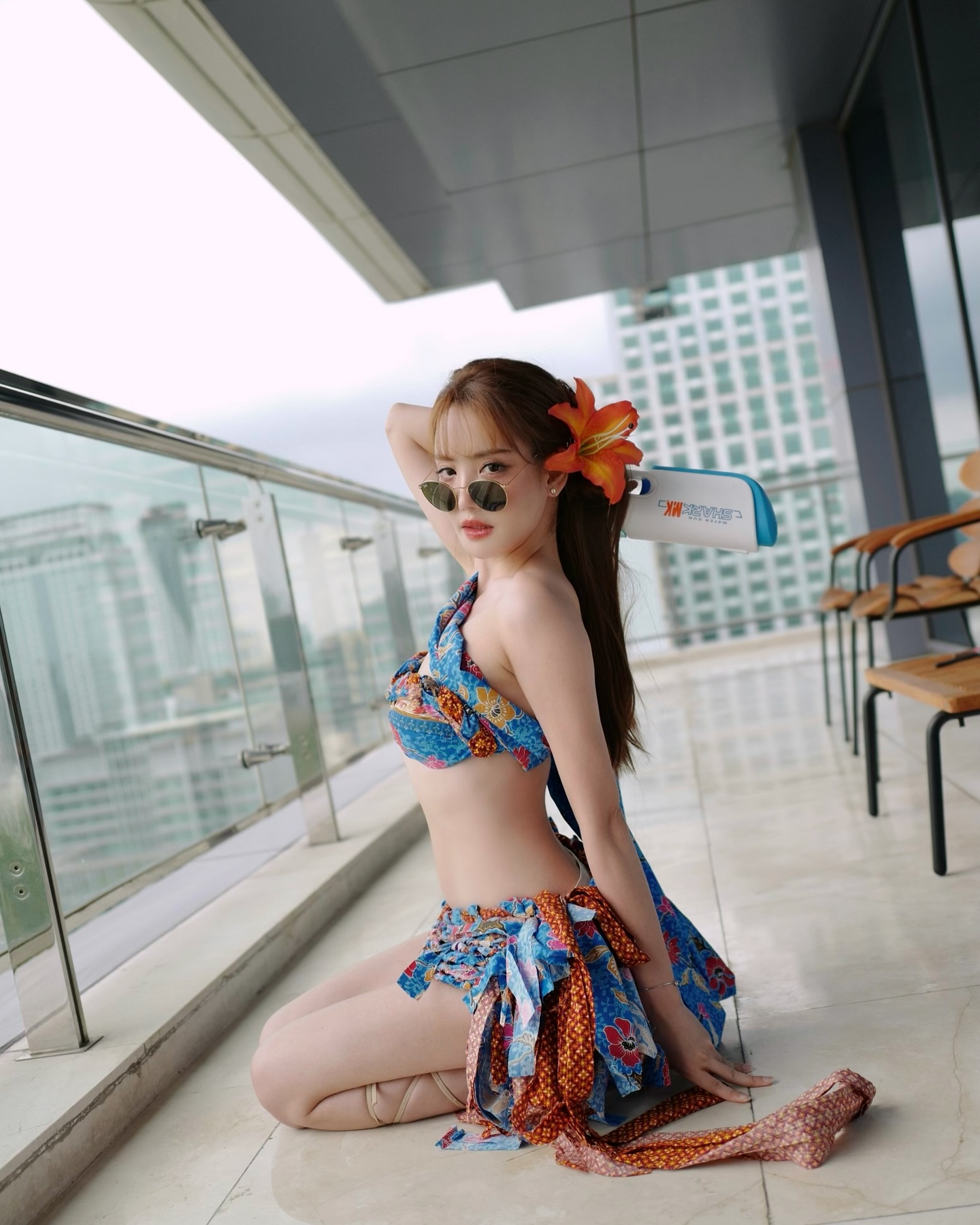 แกรนด์ - พรรณวรท ด้วยเศียรเกล้า