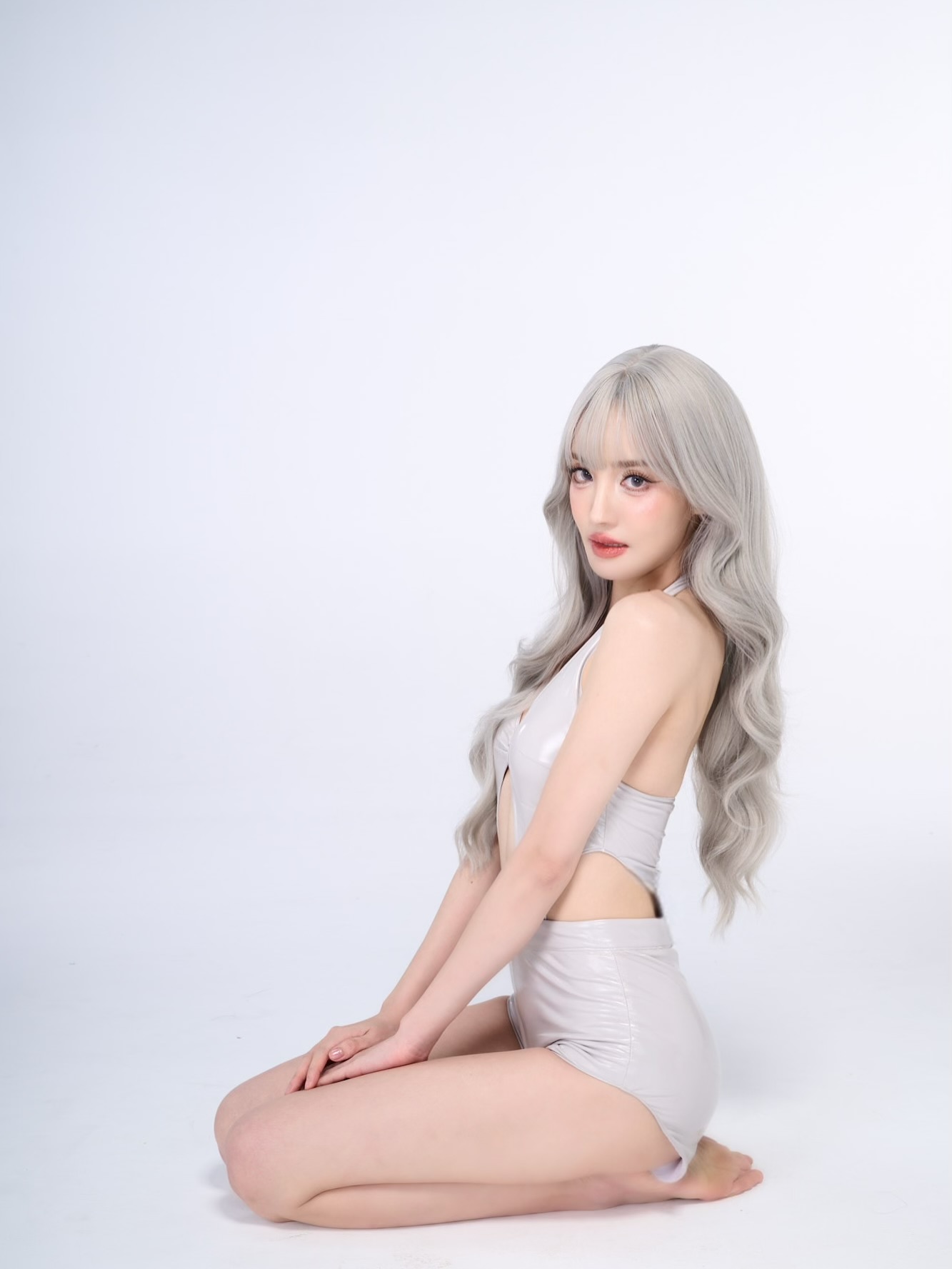 แกรนด์ - พรรณวรท ด้วยเศียรเกล้า