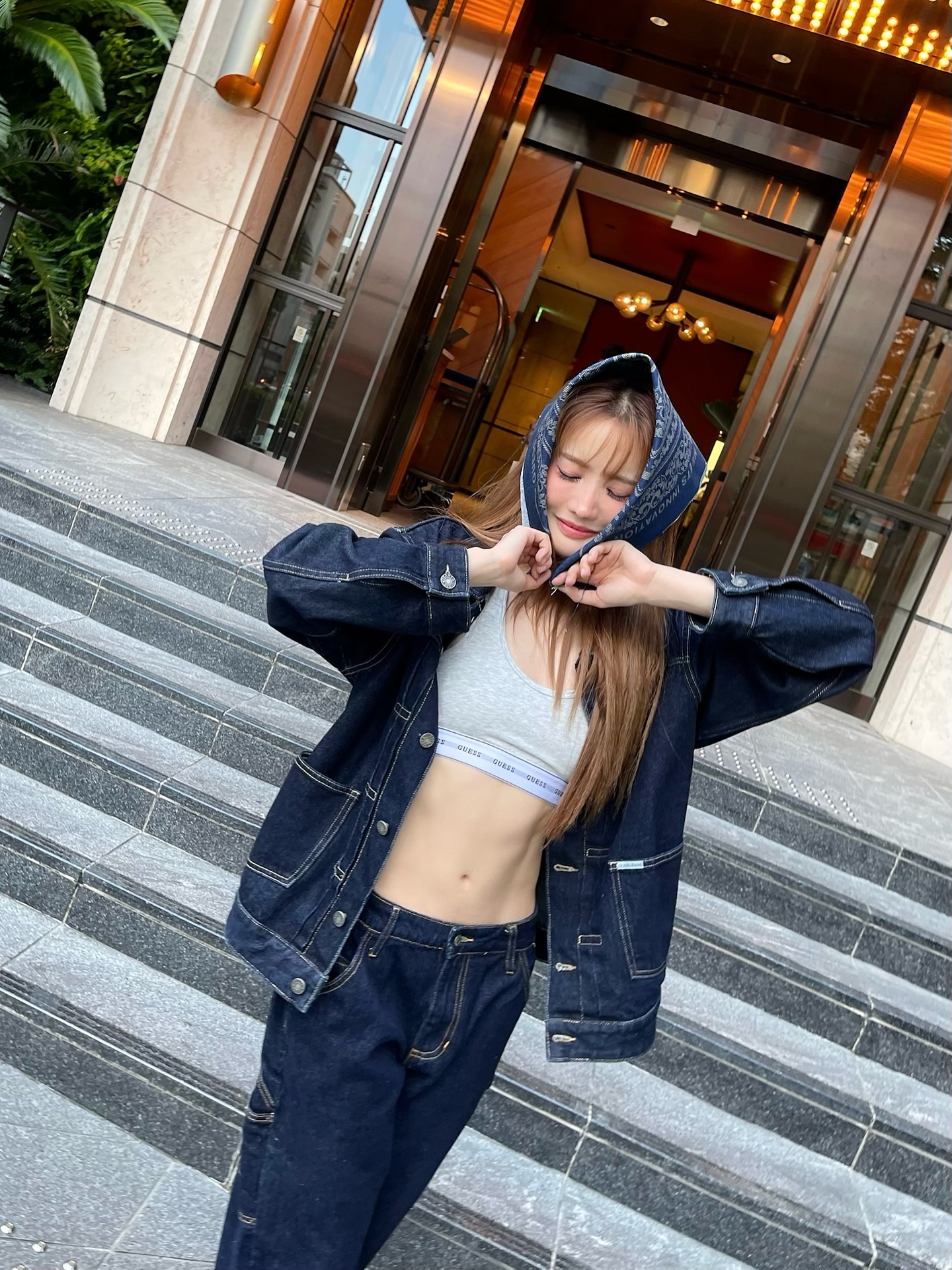 แกรนด์ - พรรณวรท ด้วยเศียรเกล้า