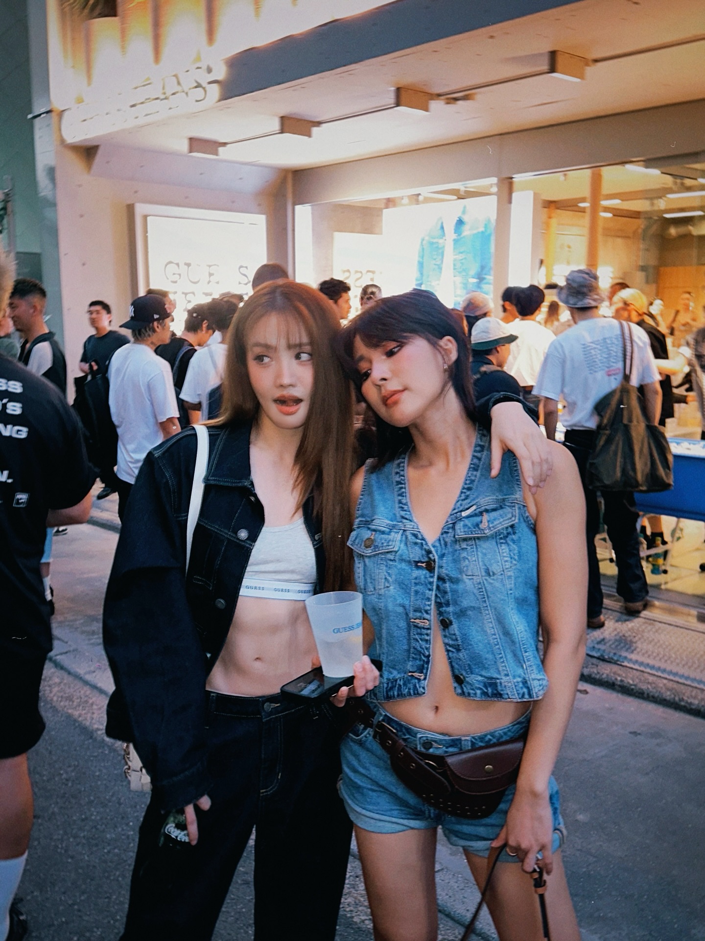 แกรนด์ - พรรณวรท ด้วยเศียรเกล้า