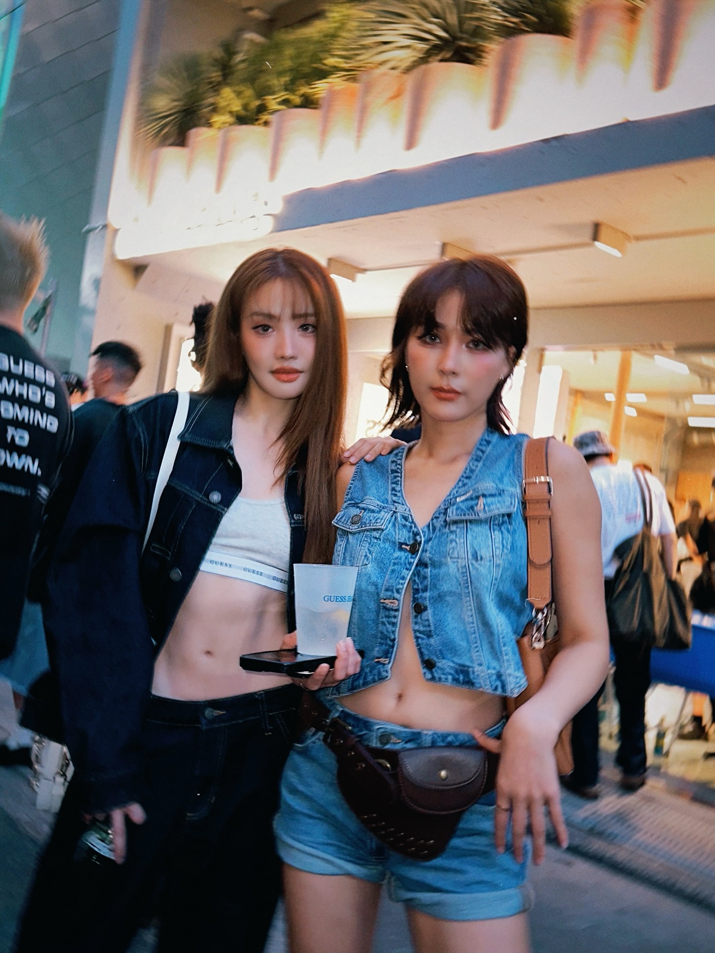 แกรนด์ - พรรณวรท ด้วยเศียรเกล้า
