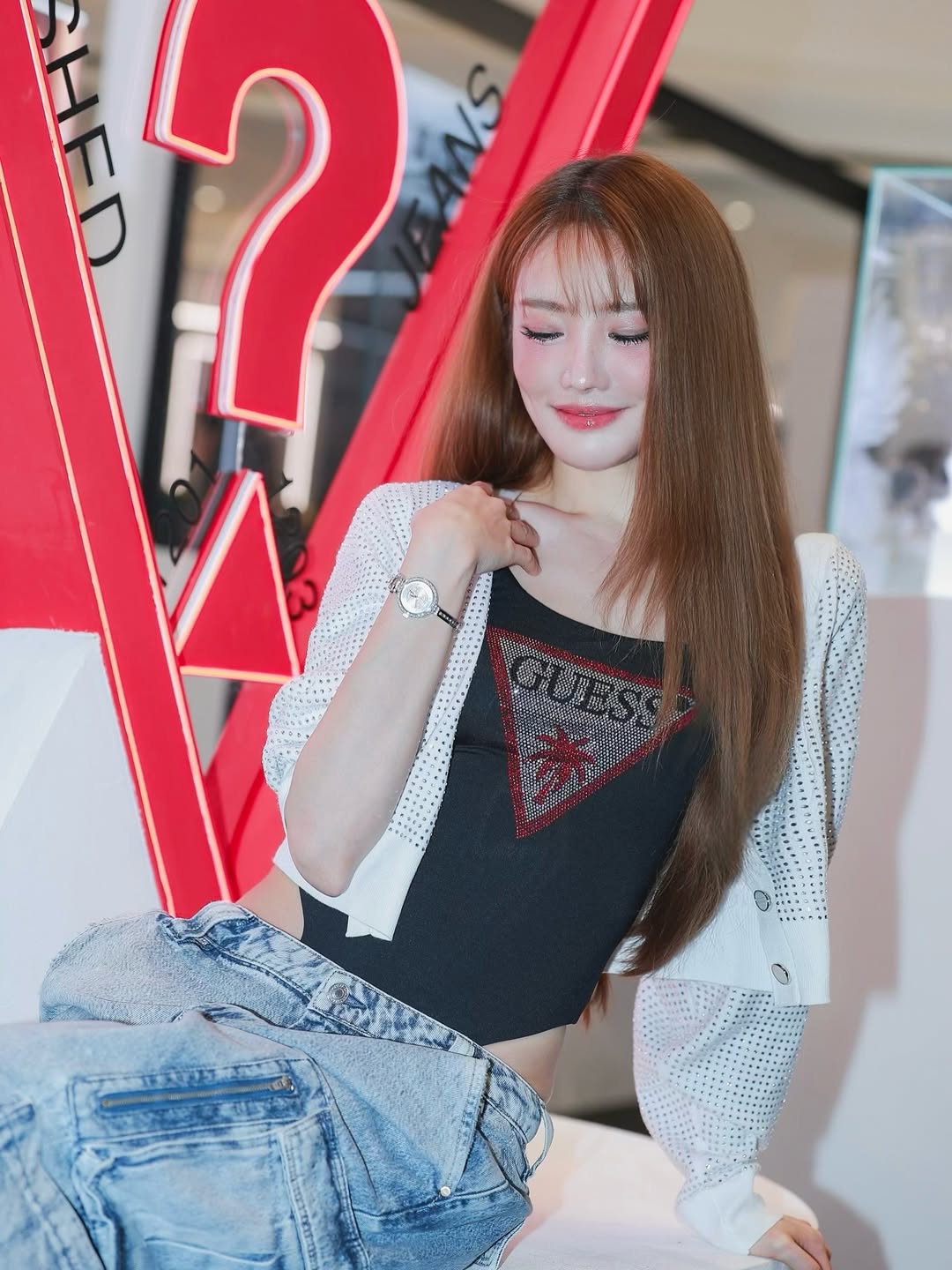 แกรนด์ - พรรณวรท ด้วยเศียรเกล้า