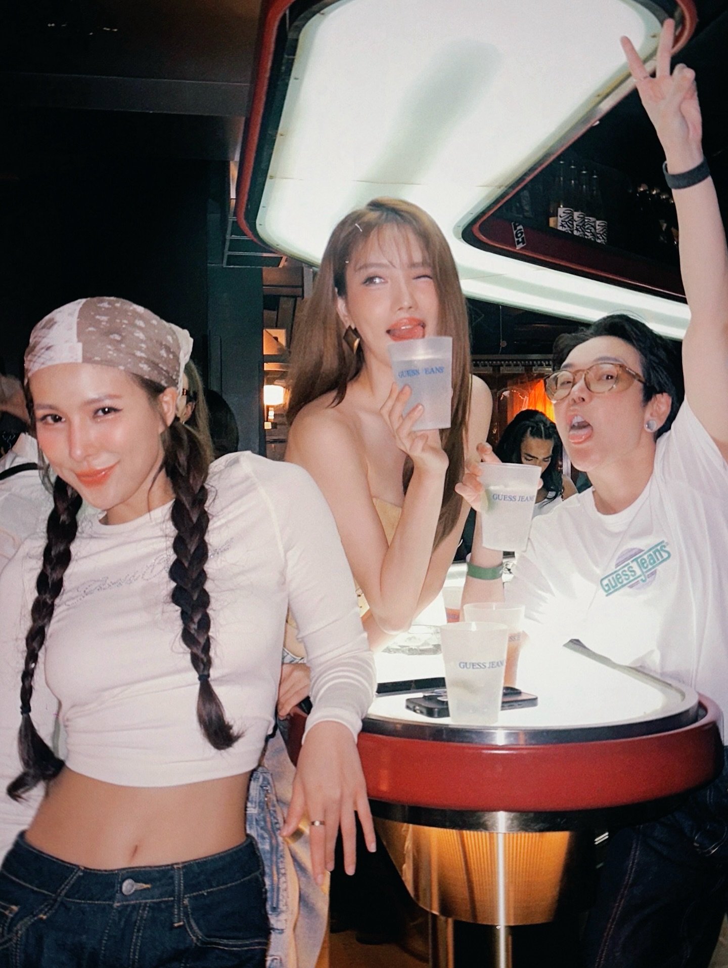 แกรนด์ - พรรณวรท ด้วยเศียรเกล้า
