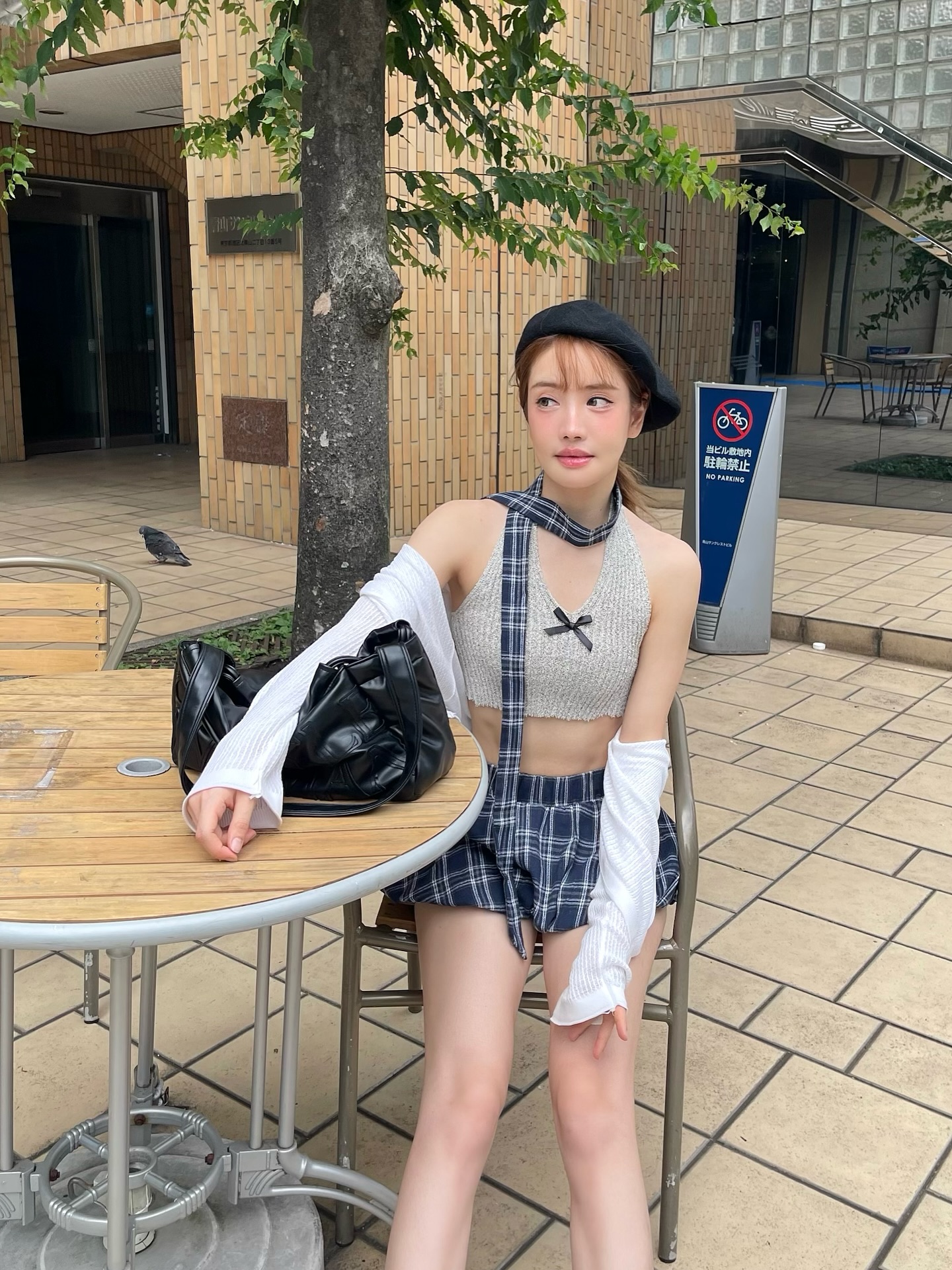 แกรนด์ - พรรณวรท ด้วยเศียรเกล้า