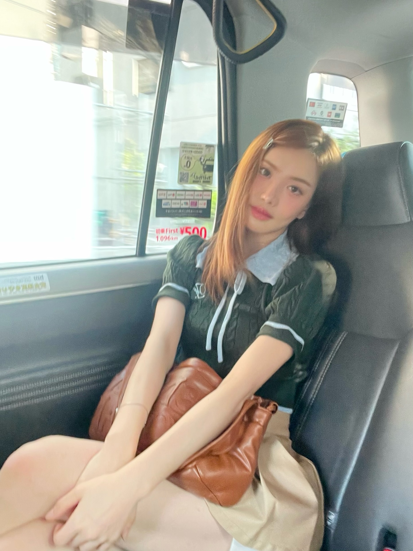 แกรนด์ - พรรณวรท ด้วยเศียรเกล้า
