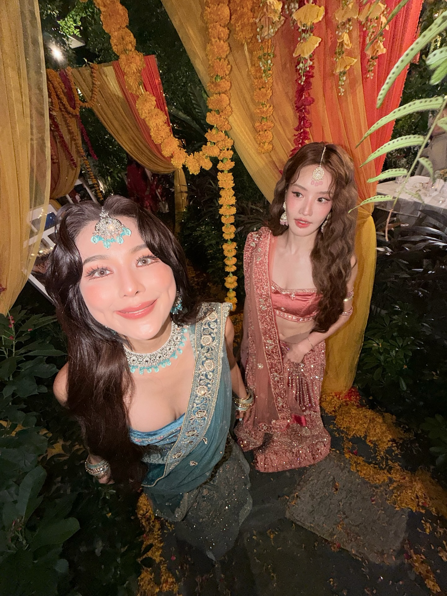 แกรนด์ - พรรณวรท ด้วยเศียรเกล้า