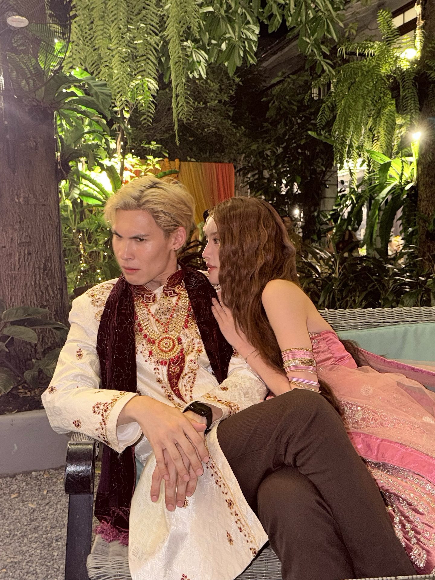 แกรนด์ - พรรณวรท ด้วยเศียรเกล้า