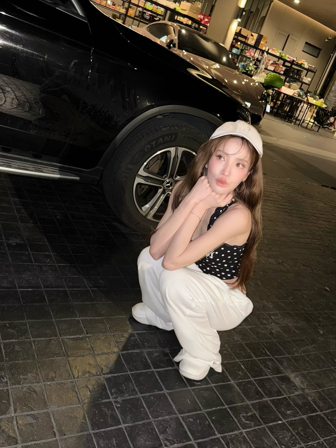 แกรนด์ - พรรณวรท ด้วยเศียรเกล้า
