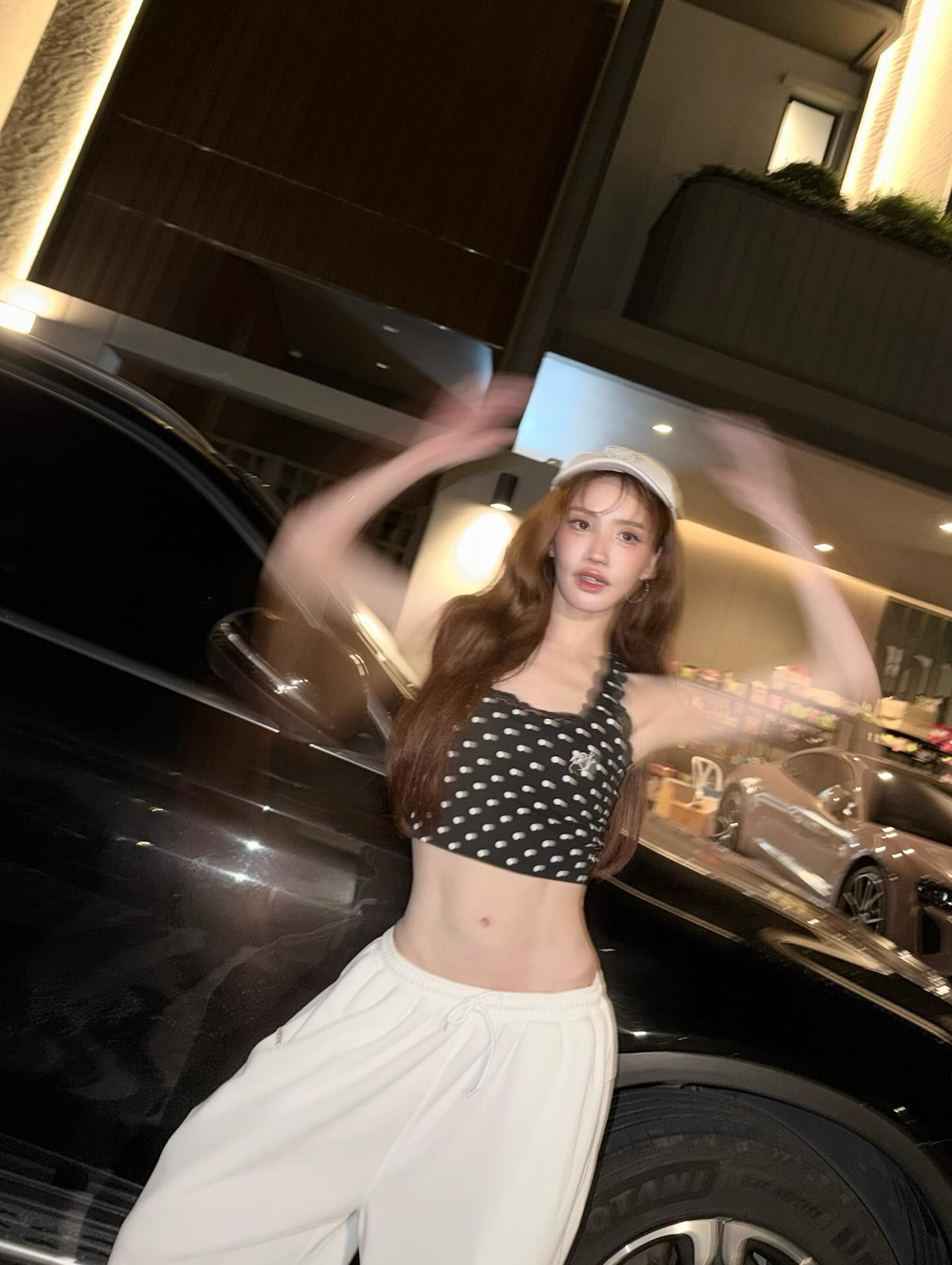 แกรนด์ - พรรณวรท ด้วยเศียรเกล้า