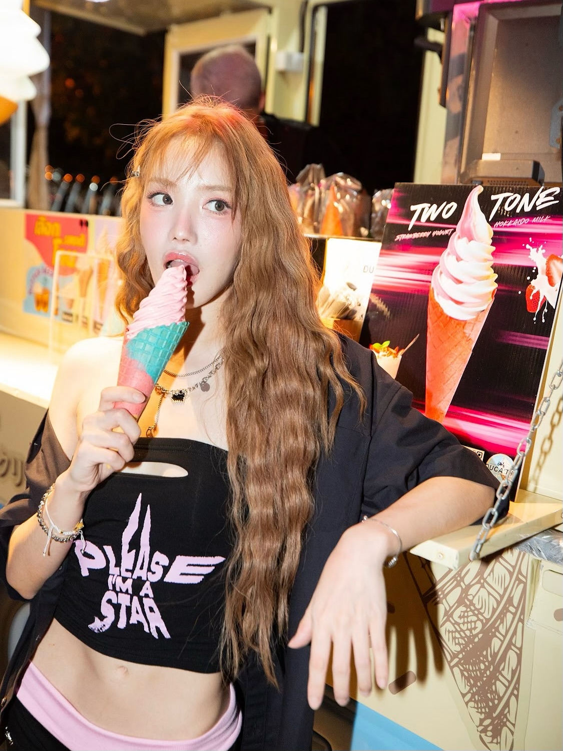 แกรนด์ - พรรณวรท ด้วยเศียรเกล้า