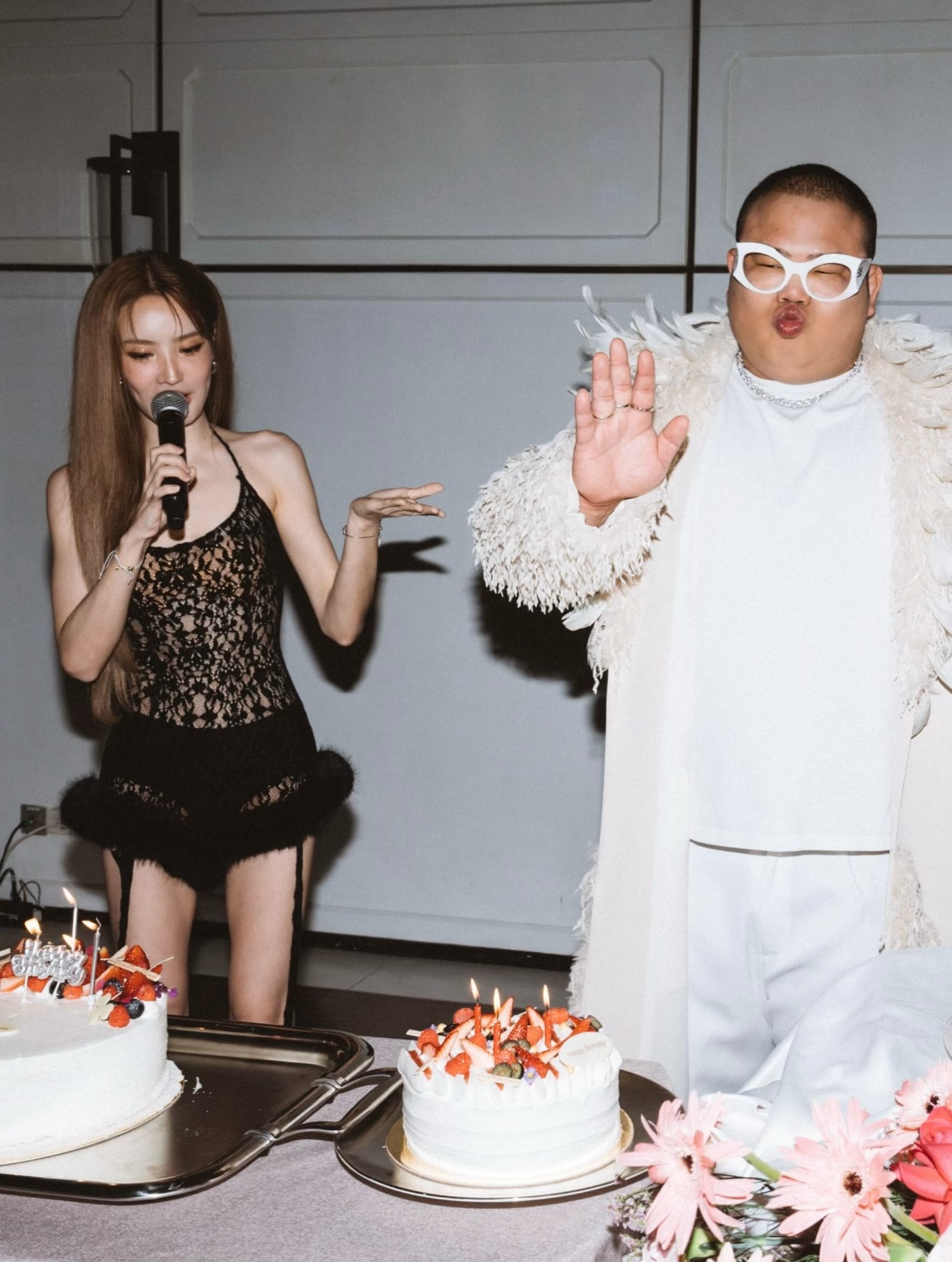 แกรนด์ - พรรณวรท ด้วยเศียรเกล้า