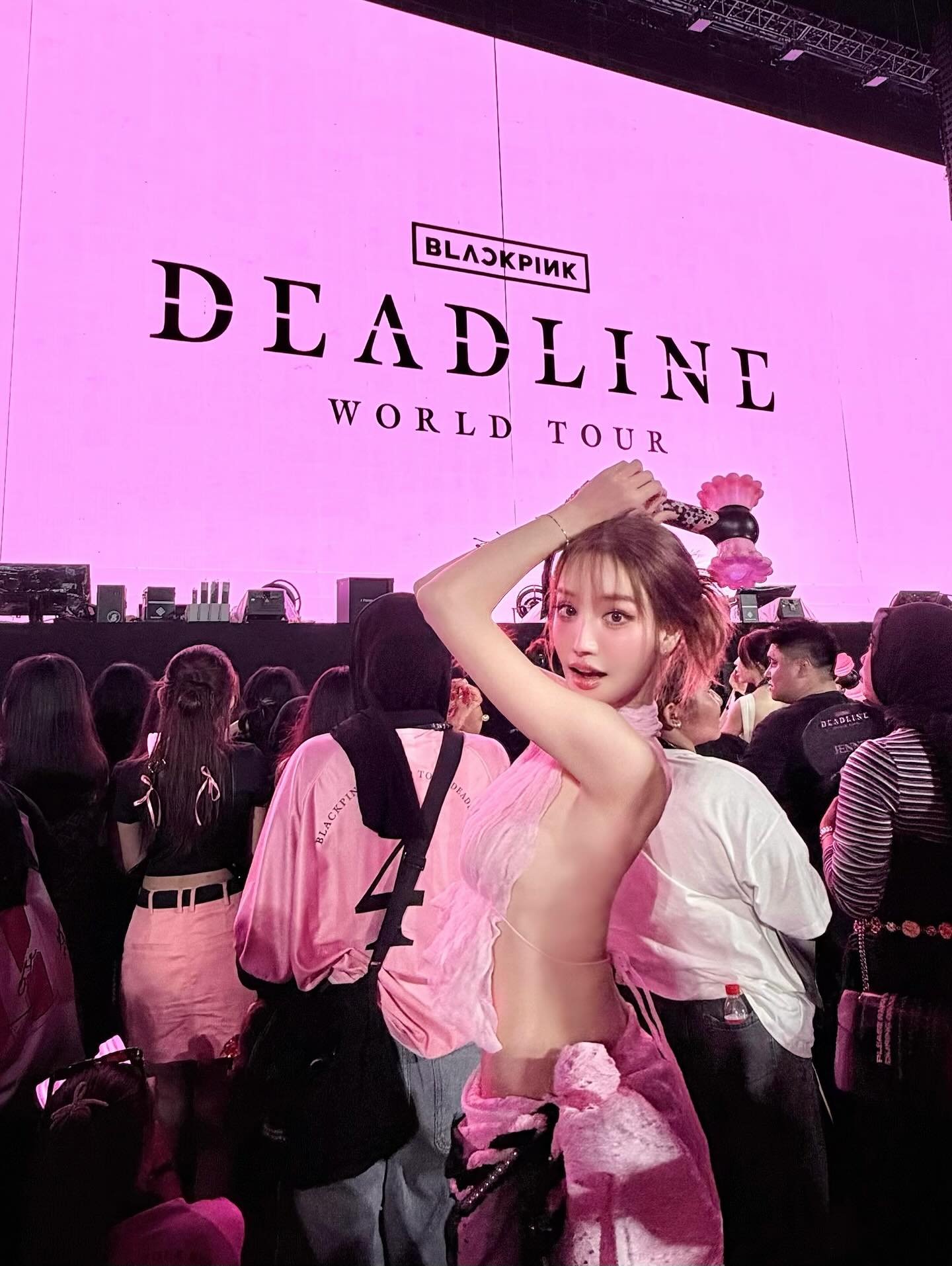 แกรนด์ - พรรณวรท ด้วยเศียรเกล้า