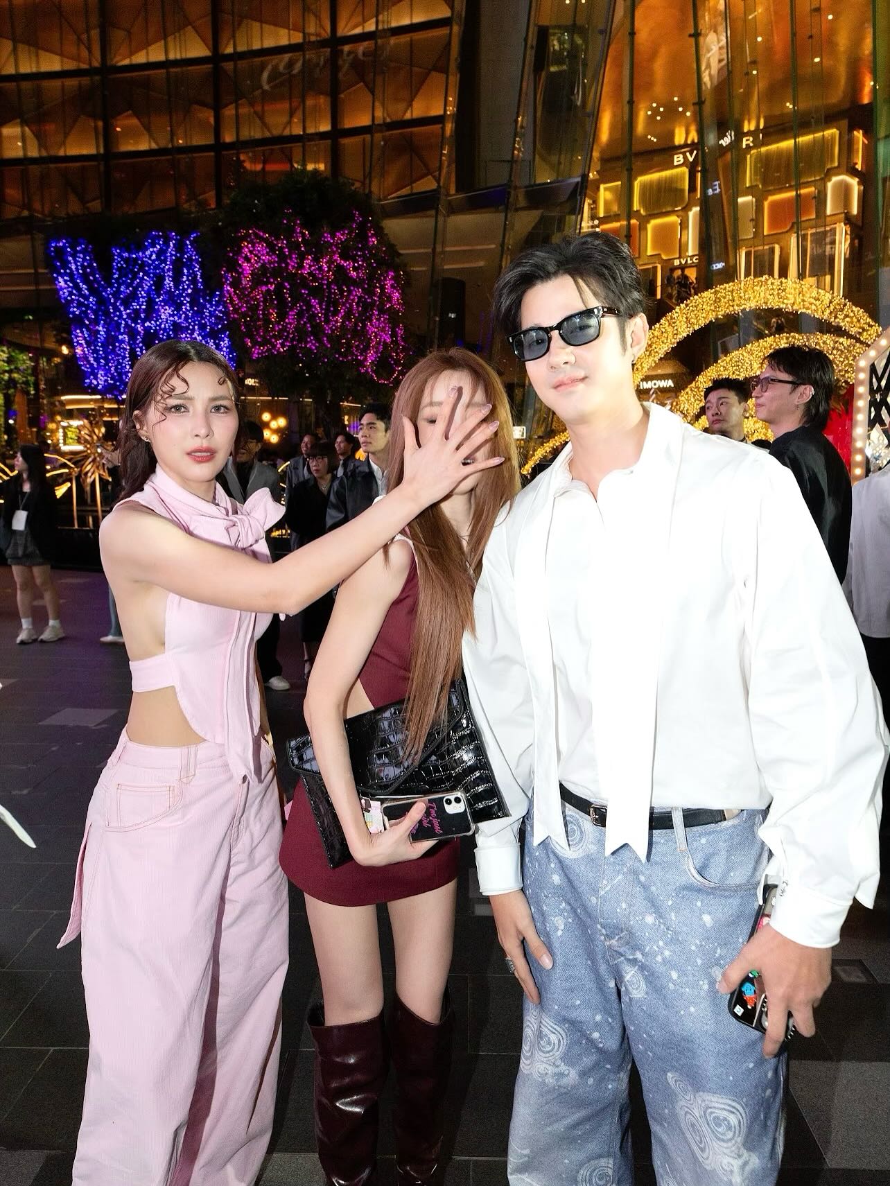 แกรนด์ - พรรณวรท ด้วยเศียรเกล้า