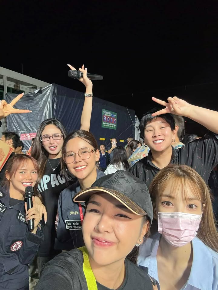 แกรนด์ - พรรณวรท ด้วยเศียรเกล้า