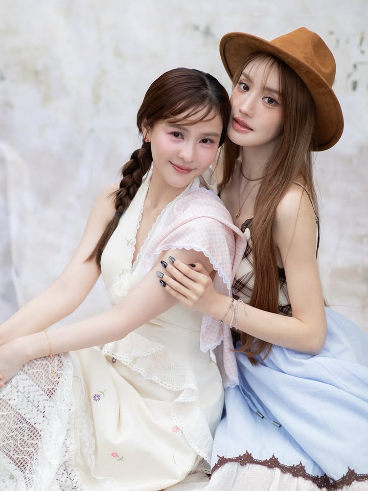 แกรนด์ - พรรณวรท ด้วยเศียรเกล้า