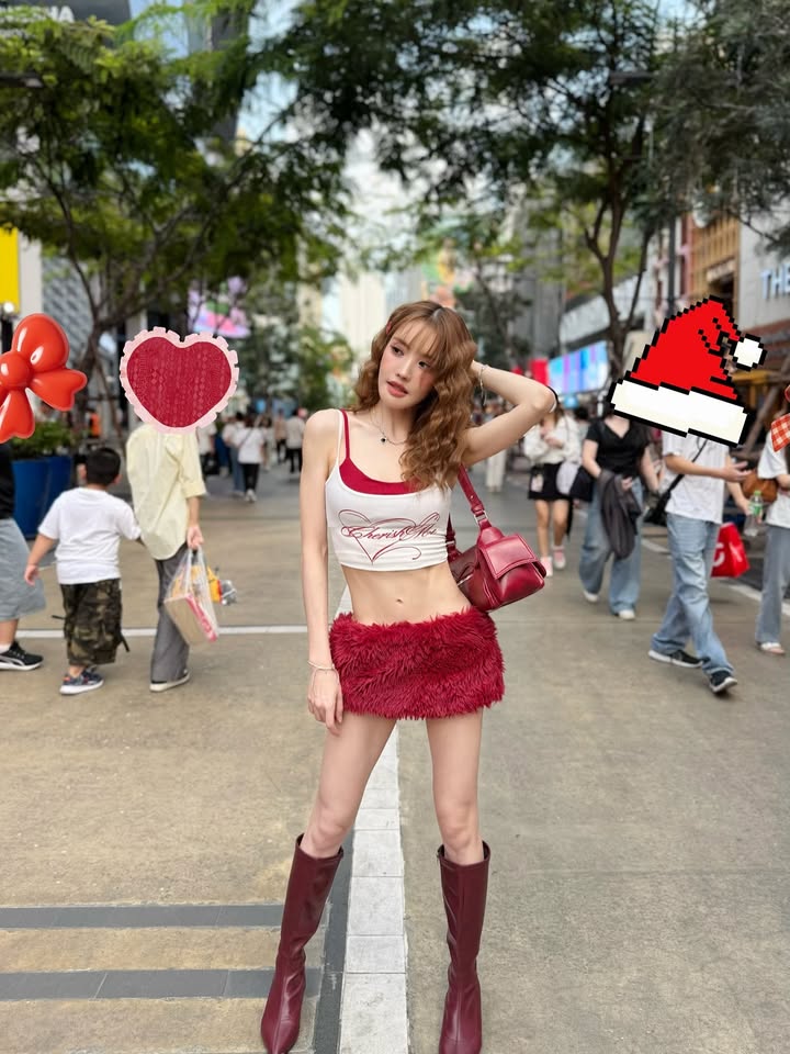 แกรนด์ - พรรณวรท ด้วยเศียรเกล้า