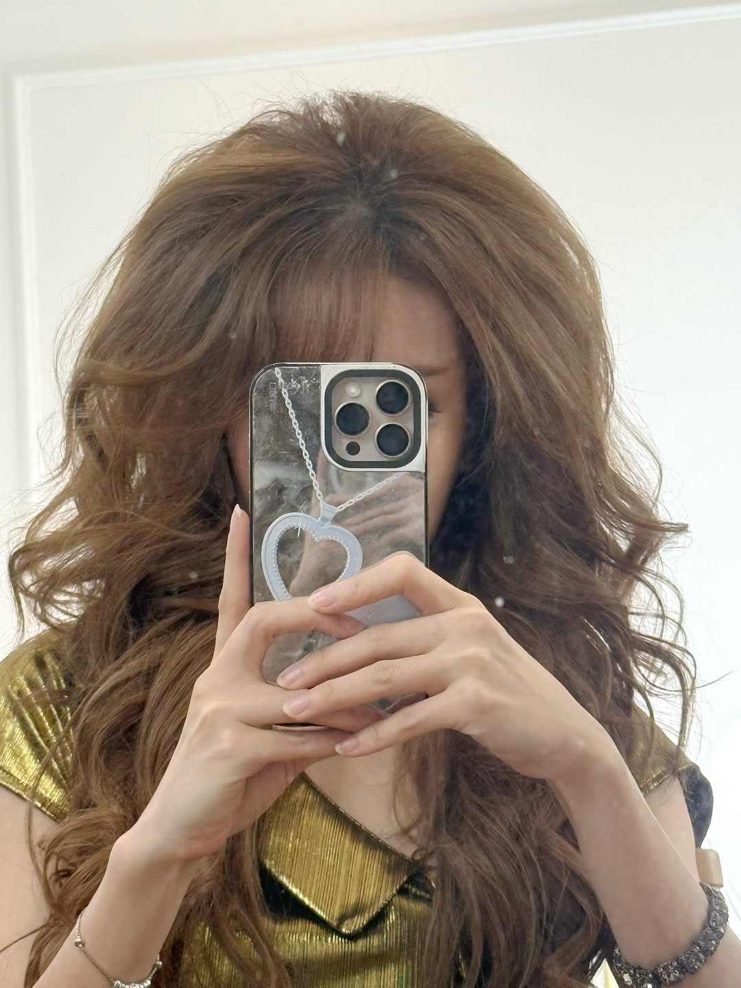 แกรนด์ - พรรณวรท ด้วยเศียรเกล้า