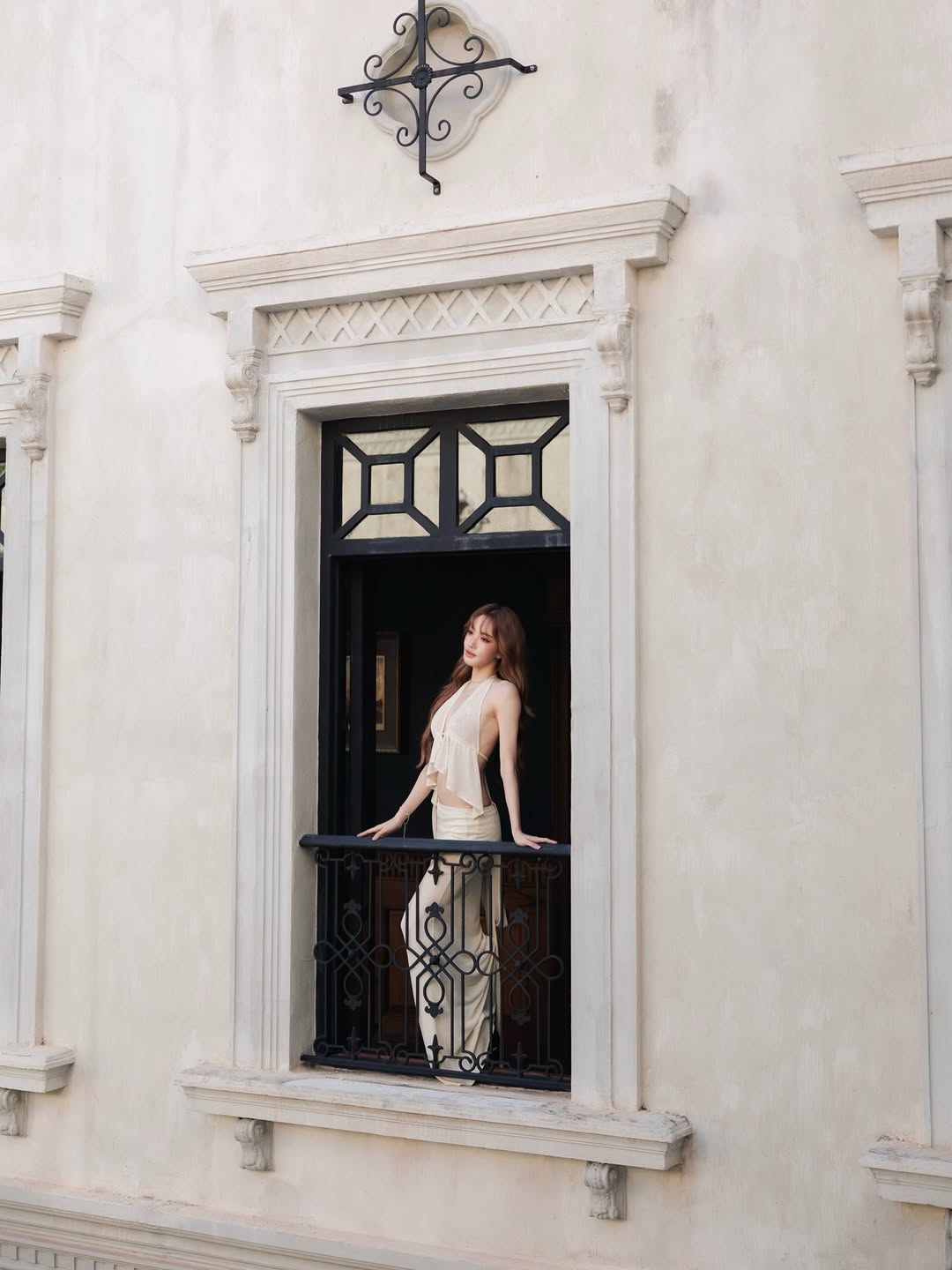 แกรนด์ - พรรณวรท ด้วยเศียรเกล้า