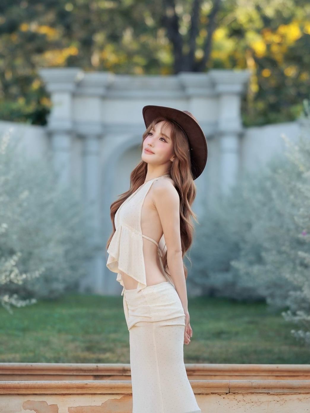 แกรนด์ - พรรณวรท ด้วยเศียรเกล้า