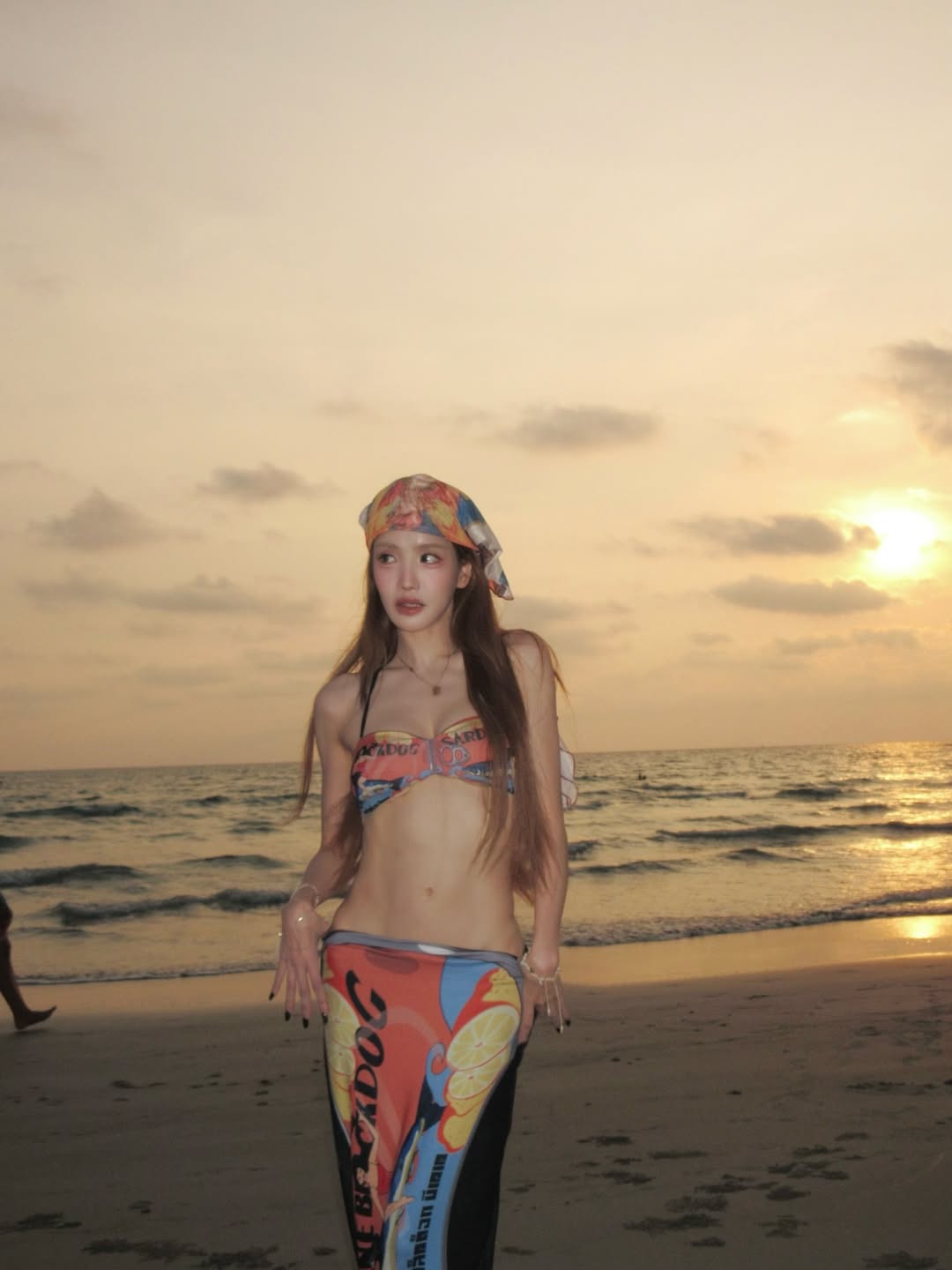 แกรนด์ - พรรณวรท ด้วยเศียรเกล้า