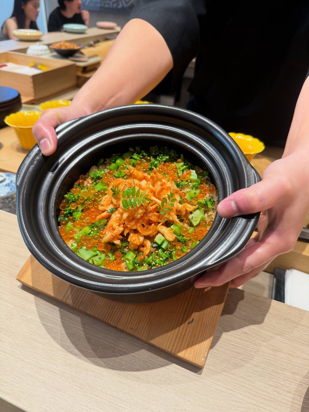 แกรนด์ - พรรณวรท ด้วยเศียรเกล้า