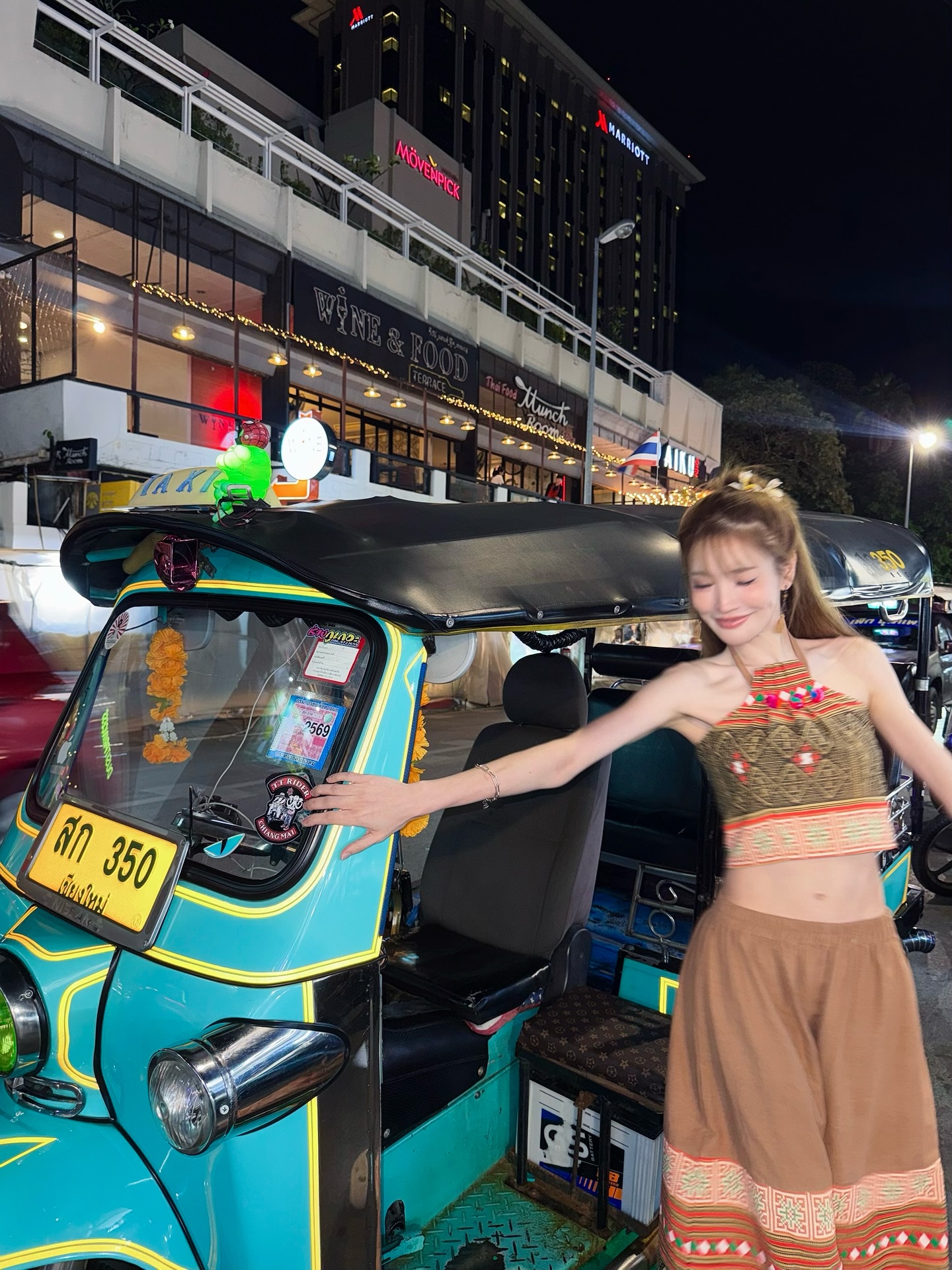 แกรนด์ - พรรณวรท ด้วยเศียรเกล้า