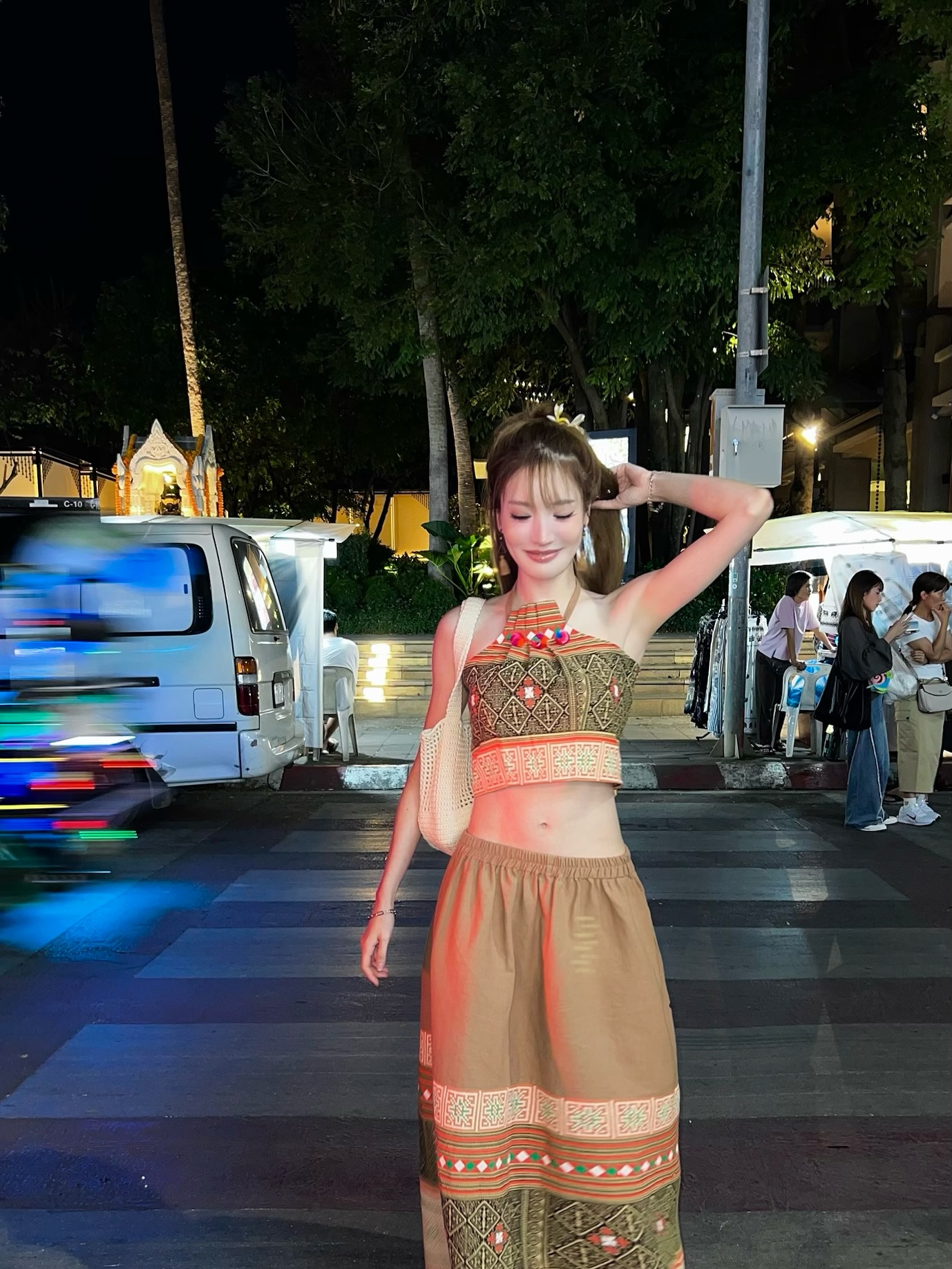 แกรนด์ - พรรณวรท ด้วยเศียรเกล้า